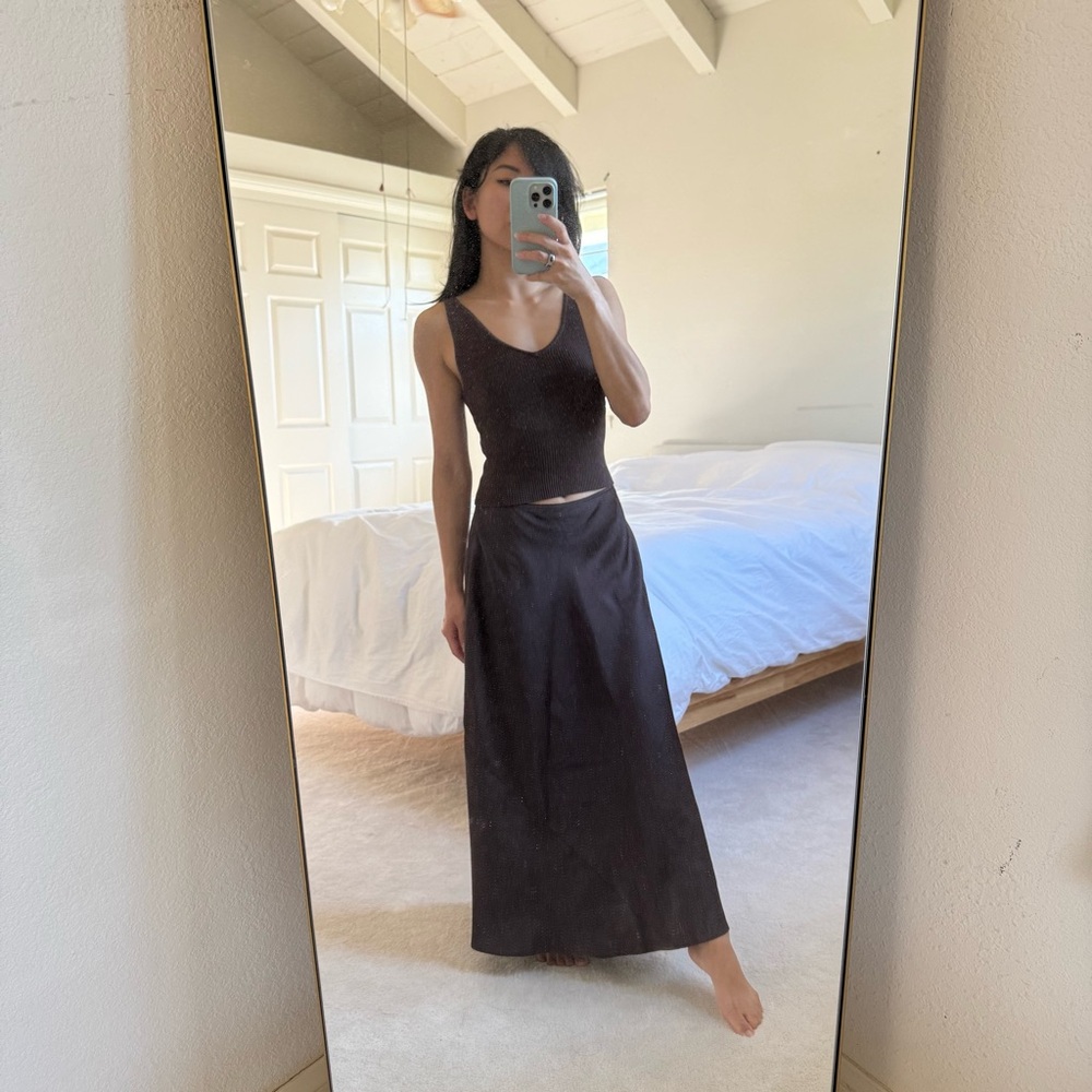Aritzia Wilfred Theater Satin Maxi Skirt